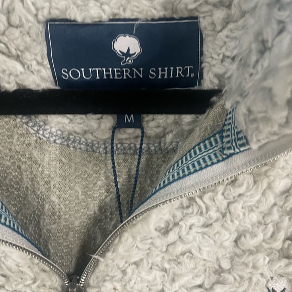 NWOT Southern Shirt Sherpa cozy pullover size med light gray/white - Picture 5 of 5